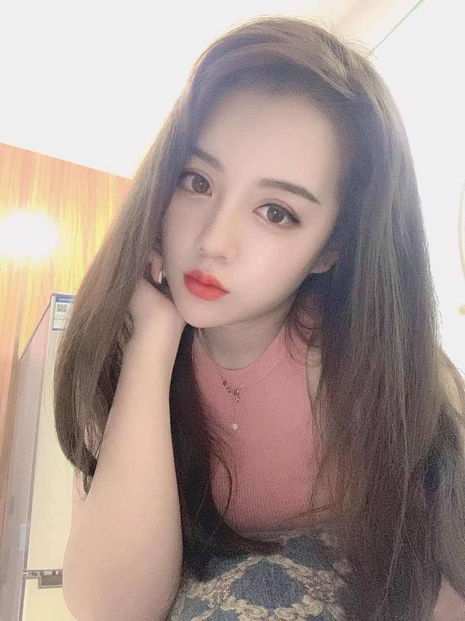 兰辛约炮找小姐做爱楼凤按摩性爱陪玩莞式服务 可上门
